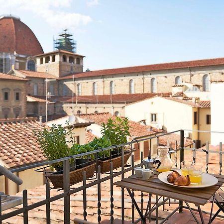 One Of A Kind Near The Duomo W/Balcony Palace Apt Florencja Zewnętrze zdjęcie